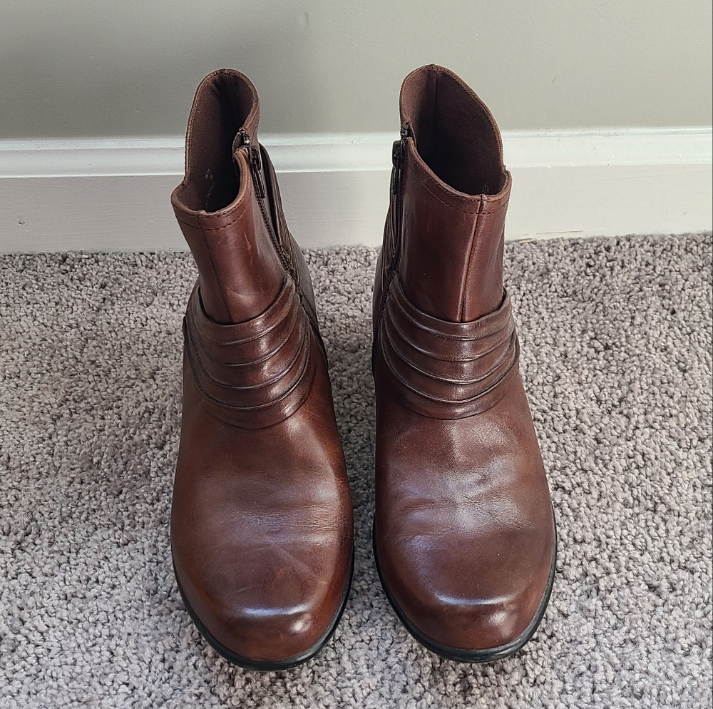 Clarks Brown Leather Ankle Booties with Classic Design